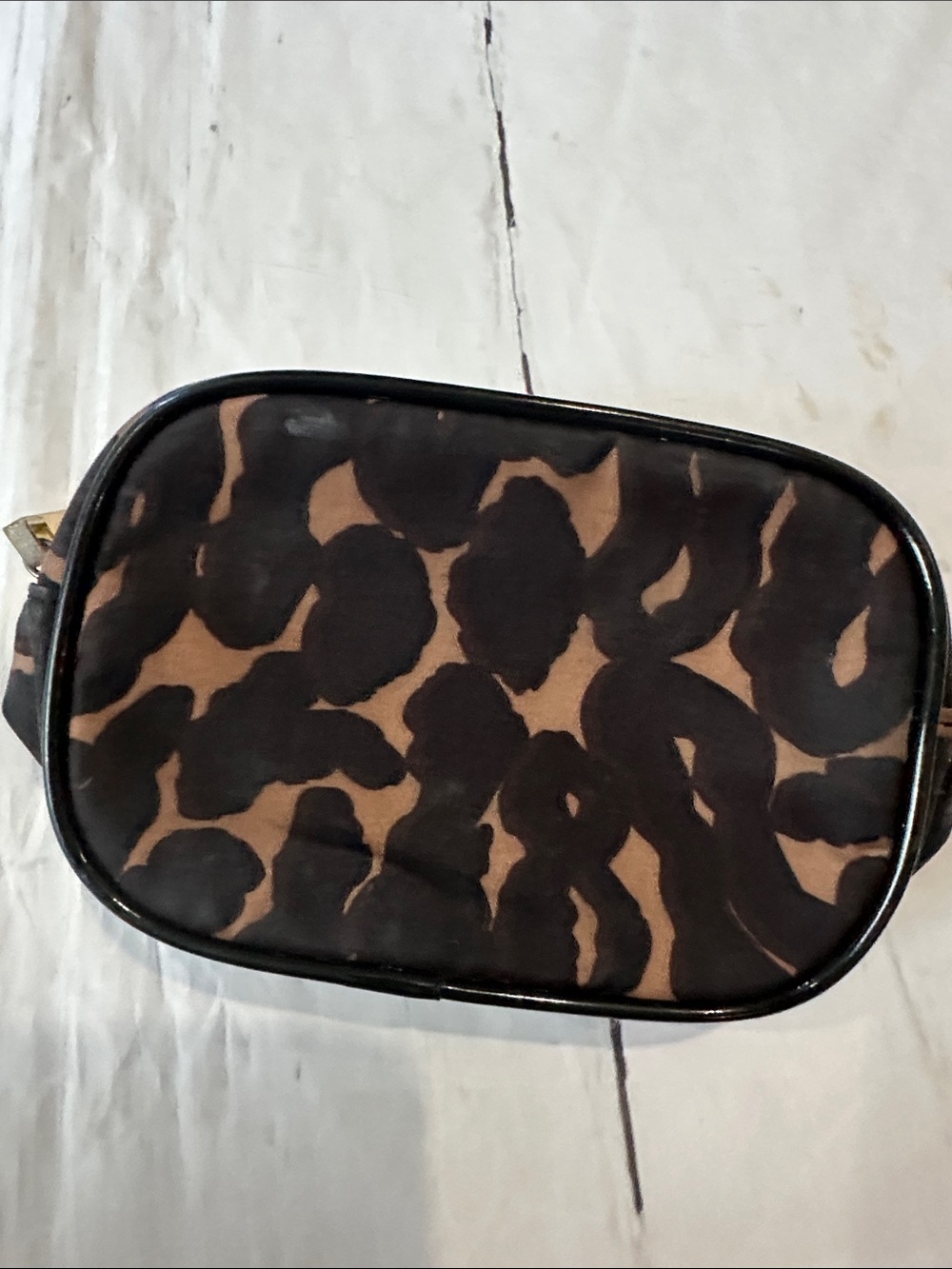 Tory Burch Leopard Print small cosmetic case with Gold Logo Accent - Picture 6 of 10
